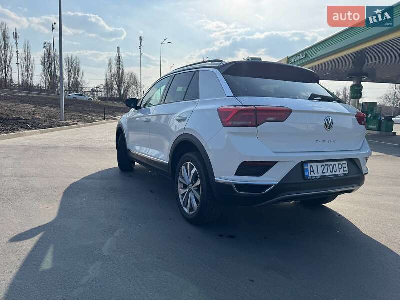 Внедорожник / Кроссовер Volkswagen T-Roc 2019 в Киеве