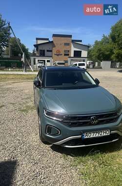 Внедорожник / Кроссовер Volkswagen T-Roc 2022 в Нереснице