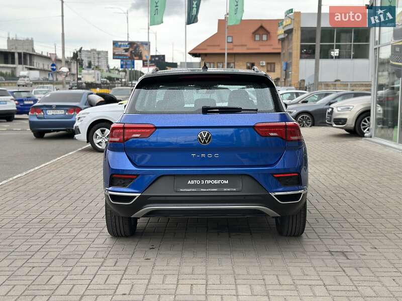 Внедорожник / Кроссовер Volkswagen T-Roc 2021 в Киеве