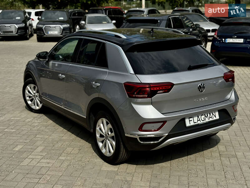 Внедорожник / Кроссовер Volkswagen T-Roc 2022 в Днепре