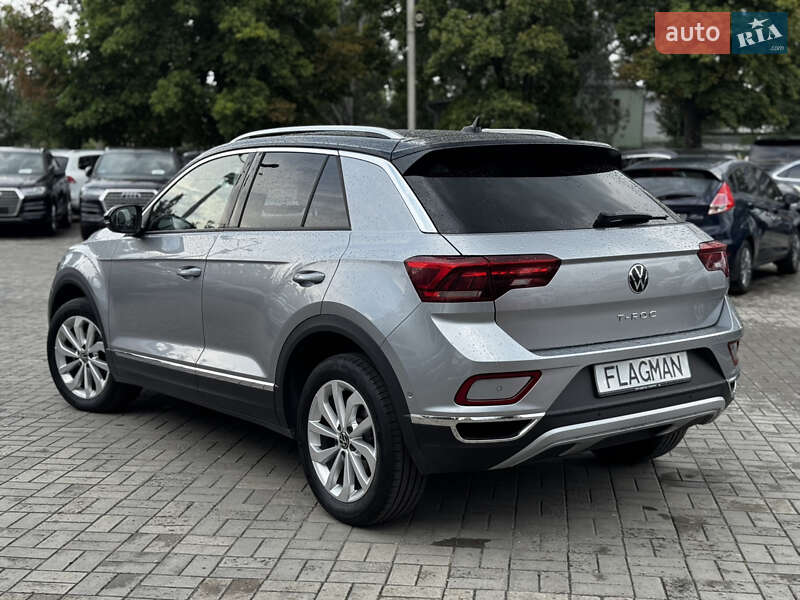 Внедорожник / Кроссовер Volkswagen T-Roc 2022 в Днепре