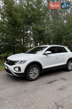 Внедорожник / Кроссовер Volkswagen T-Roc 2023 в Бердичеве