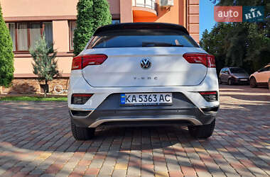 Внедорожник / Кроссовер Volkswagen T-Roc 2019 в 
