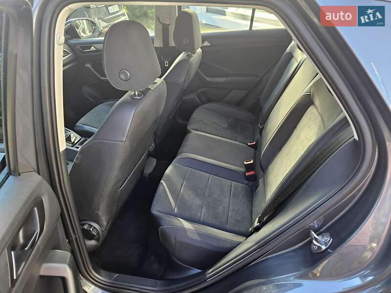 Внедорожник / Кроссовер Volkswagen T-Roc 2024 в Киеве