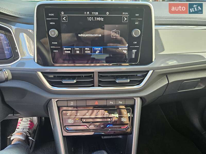 Внедорожник / Кроссовер Volkswagen T-Roc 2024 в Киеве
