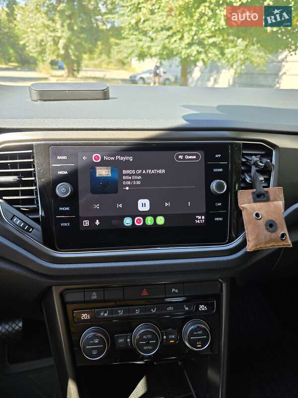 Внедорожник / Кроссовер Volkswagen T-Roc 2019 в Киеве