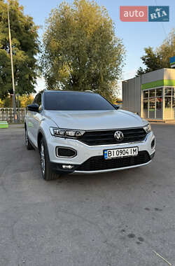 Позашляховик / Кросовер Volkswagen T-Roc 2021 в Києві