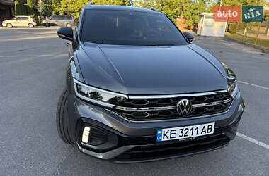 Внедорожник / Кроссовер Volkswagen T-Roc 2022 в Александрие