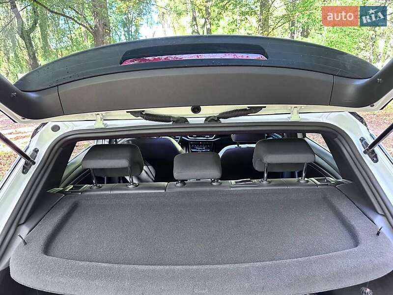 Внедорожник / Кроссовер Volkswagen T-Roc 2022 в Одессе фото 12 Внедорожник / Кроссовер Volkswagen T-Roc 2022 в Одессе