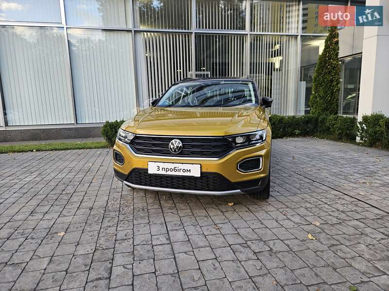 Внедорожник / Кроссовер Volkswagen T-Roc 2020 в Киеве