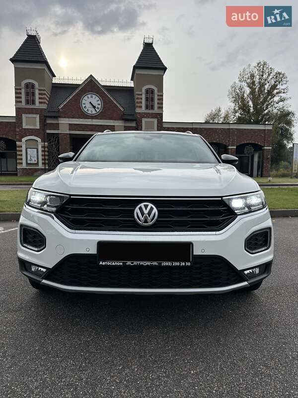 Позашляховик / Кросовер Volkswagen T-Roc 2019 в Києві фото 49 Позашляховик / Кросовер Volkswagen T-Roc 2019 в Києві