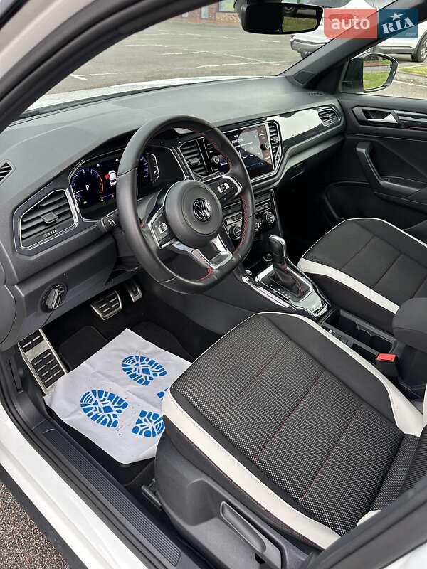 Позашляховик / Кросовер Volkswagen T-Roc 2019 в Києві фото 66 Позашляховик / Кросовер Volkswagen T-Roc 2019 в Києві
