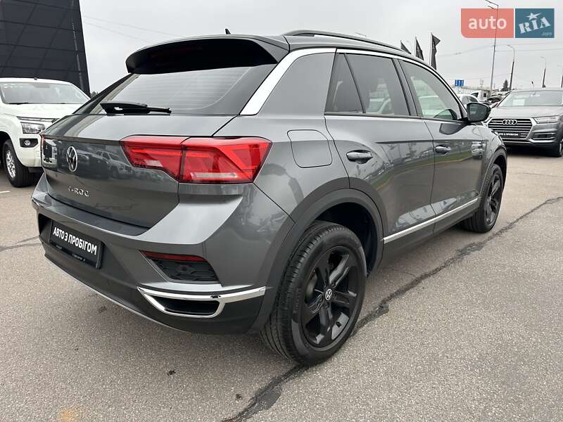 Внедорожник / Кроссовер Volkswagen T-Roc 2021 в Киеве