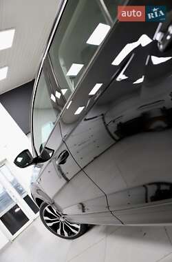 Внедорожник / Кроссовер Volkswagen T-Roc 2020 в 
