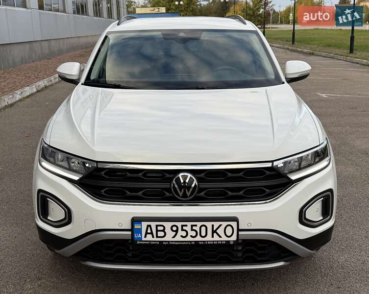 Внедорожник / Кроссовер Volkswagen T-Roc 2023 в Киеве фото 3 Внедорожник / Кроссовер Volkswagen T-Roc 2023 в Киеве