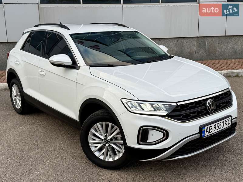 Внедорожник / Кроссовер Volkswagen T-Roc 2023 в Киеве фото 20 Внедорожник / Кроссовер Volkswagen T-Roc 2023 в Киеве