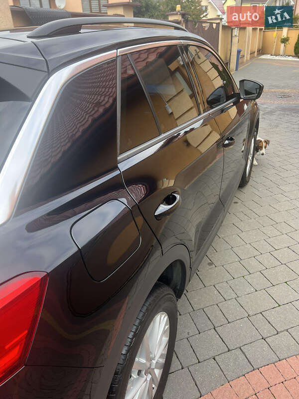 Позашляховик / Кросовер Volkswagen T-Roc 2019 в Мукачевому