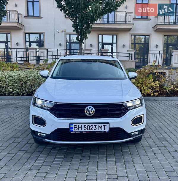 Внедорожник / Кроссовер Volkswagen T-Roc 2019 в Одессе