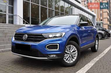 Внедорожник / Кроссовер Volkswagen T-Roc 2019 в Одессе