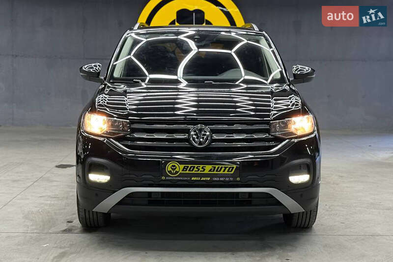 Позашляховик / Кросовер Volkswagen T-Roc 2020 в Чернівцях фото 2 Позашляховик / Кросовер Volkswagen T-Roc 2020 в Чернівцях