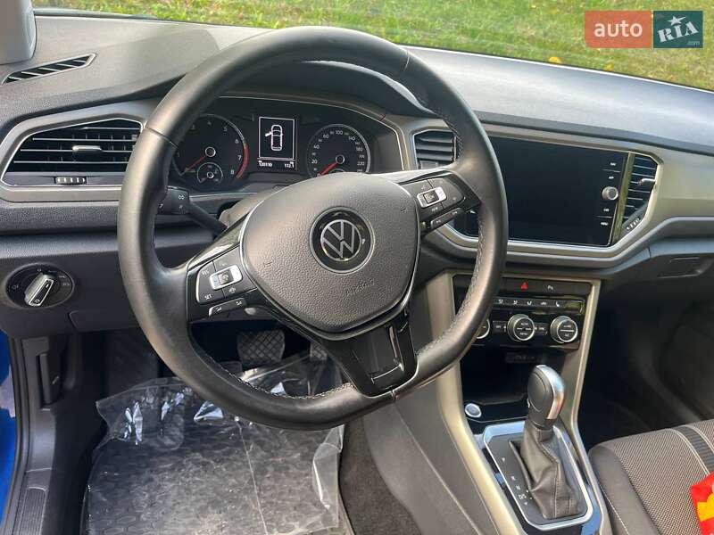 Внедорожник / Кроссовер Volkswagen T-Roc 2021 в Киеве