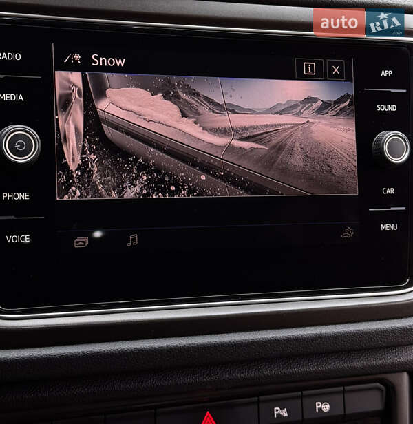 Внедорожник / Кроссовер Volkswagen T-Roc 2018 в Киеве