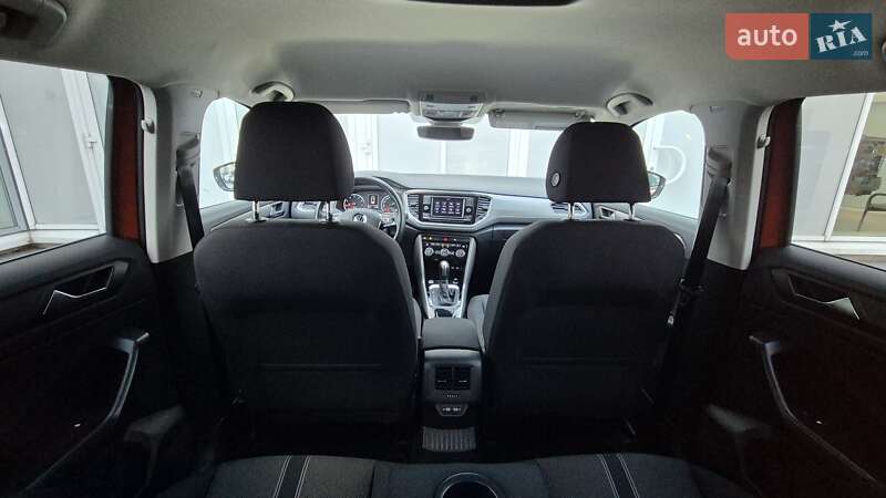 Внедорожник / Кроссовер Volkswagen T-Roc 2020 в Киеве