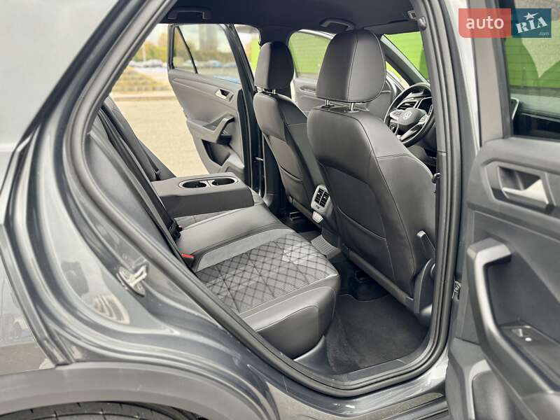 Позашляховик / Кросовер Volkswagen T-Roc 2024 в Києві фото 42 Позашляховик / Кросовер Volkswagen T-Roc 2024 в Києві