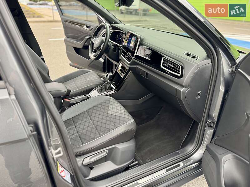 Позашляховик / Кросовер Volkswagen T-Roc 2024 в Києві фото 49 Позашляховик / Кросовер Volkswagen T-Roc 2024 в Києві