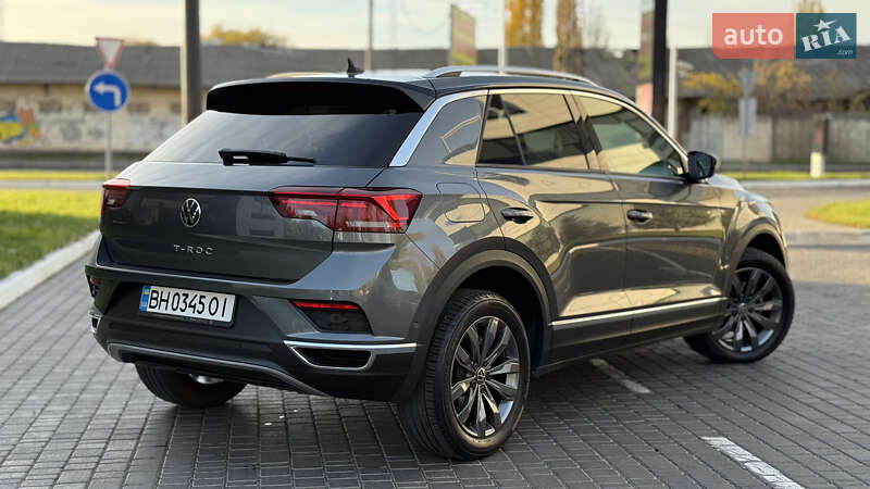 Внедорожник / Кроссовер Volkswagen T-Roc 2021 в Одессе