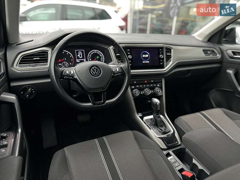 Внедорожник / Кроссовер Volkswagen T-Roc 2021 в Киеве фото 15 Внедорожник / Кроссовер Volkswagen T-Roc 2021 в Киеве