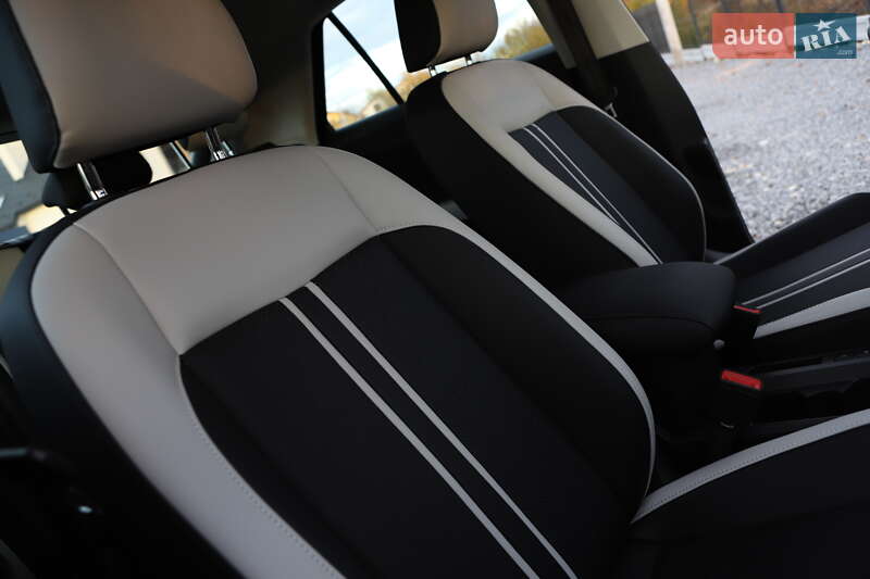 Внедорожник / Кроссовер Volkswagen T-Roc 2019 в Дрогобыче