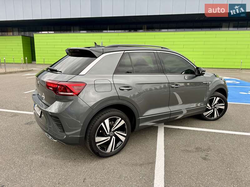 Позашляховик / Кросовер Volkswagen T-Roc 2024 в Києві