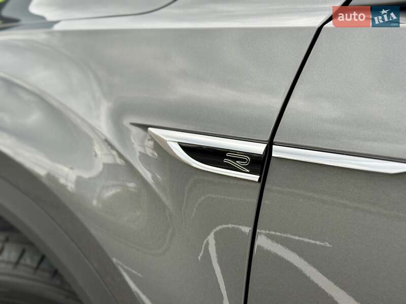 Позашляховик / Кросовер Volkswagen T-Roc 2024 в Києві