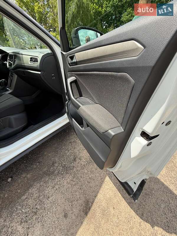 Позашляховик / Кросовер Volkswagen T-Roc 2021 в Чернігові фото 20 Позашляховик / Кросовер Volkswagen T-Roc 2021 в Чернігові