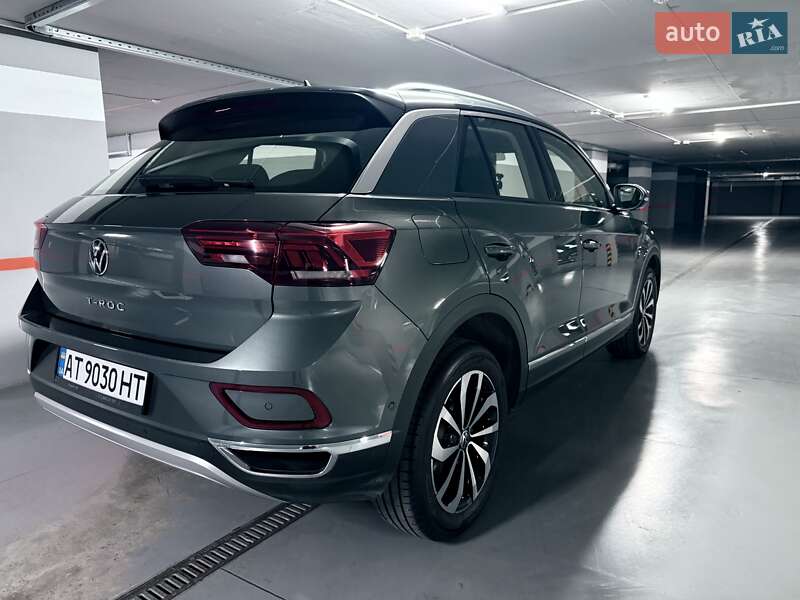 Позашляховик / Кросовер Volkswagen T-Roc 2023 в Івано-Франківську
