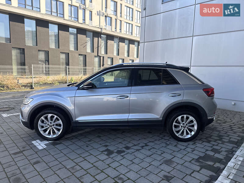 Позашляховик / Кросовер Volkswagen T-Roc 2022 в Івано-Франківську