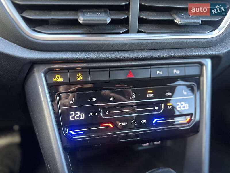 Позашляховик / Кросовер Volkswagen T-Roc 2022 в Івано-Франківську