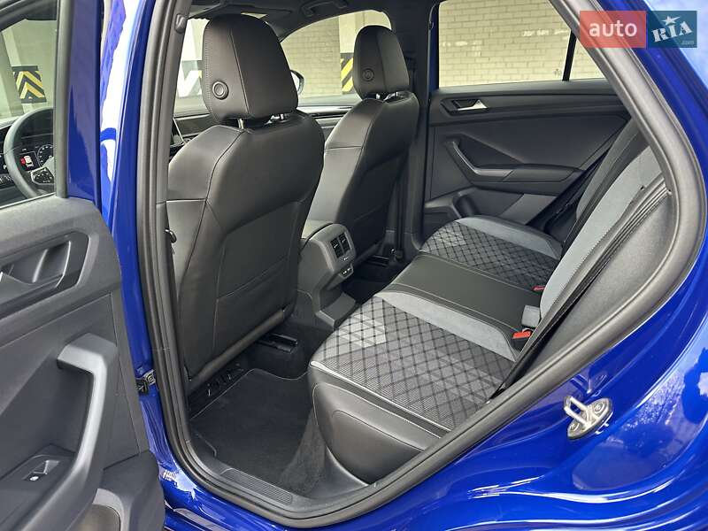 Внедорожник / Кроссовер Volkswagen T-Roc 2022 в Киеве фото 40 Внедорожник / Кроссовер Volkswagen T-Roc 2022 в Киеве