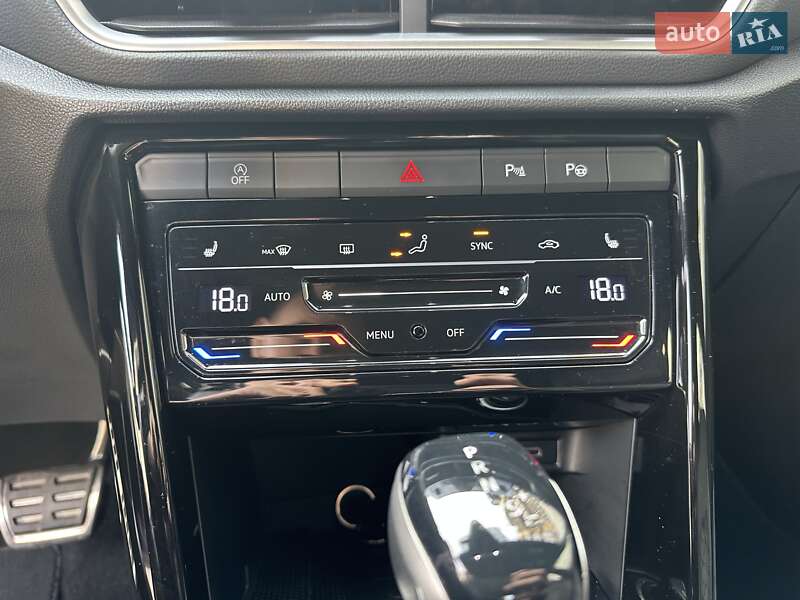 Внедорожник / Кроссовер Volkswagen T-Roc 2022 в Киеве фото 58 Внедорожник / Кроссовер Volkswagen T-Roc 2022 в Киеве