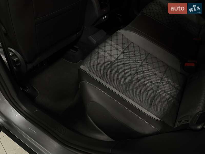 Внедорожник / Кроссовер Volkswagen T-Roc 2024 в Тернополе