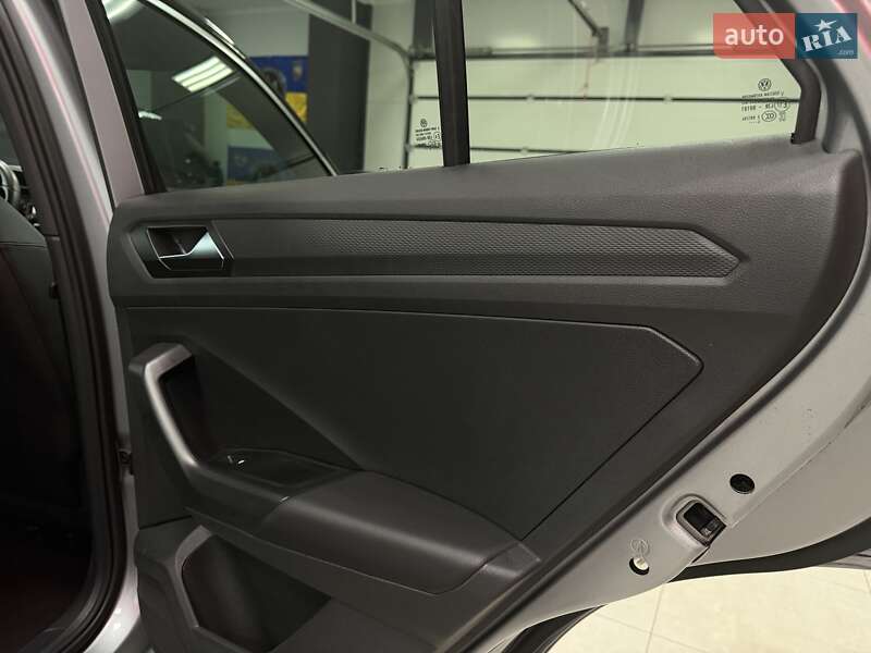 Внедорожник / Кроссовер Volkswagen T-Roc 2024 в Тернополе