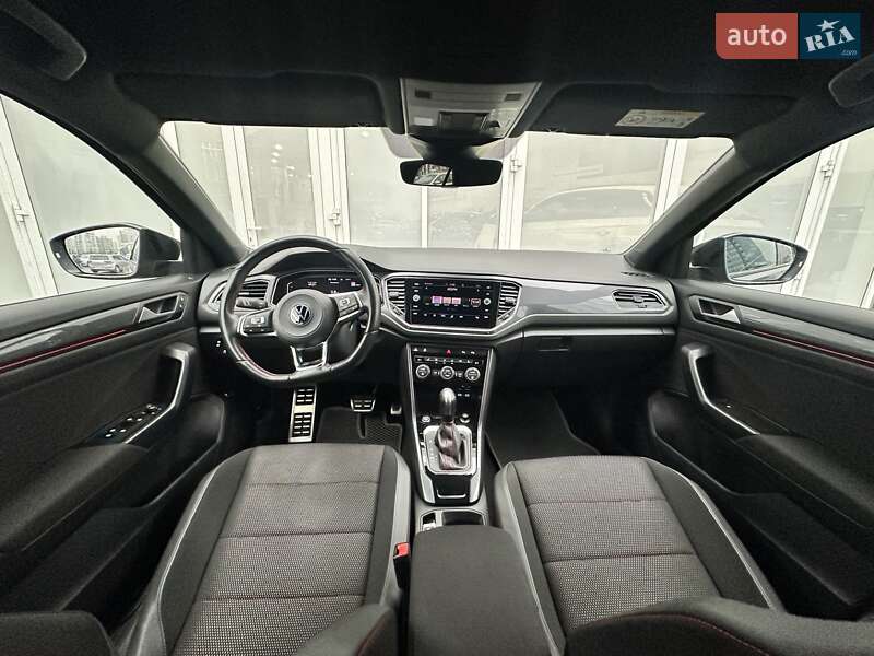 Внедорожник / Кроссовер Volkswagen T-Roc 2021 в Киеве