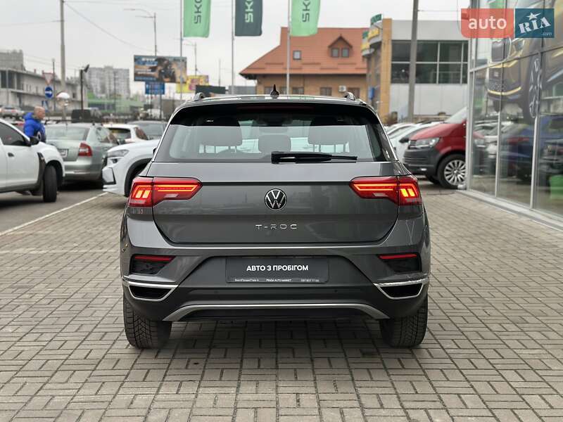 Внедорожник / Кроссовер Volkswagen T-Roc 2021 в Киеве