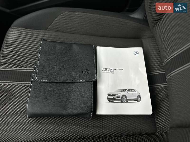 Внедорожник / Кроссовер Volkswagen T-Roc 2021 в Киеве