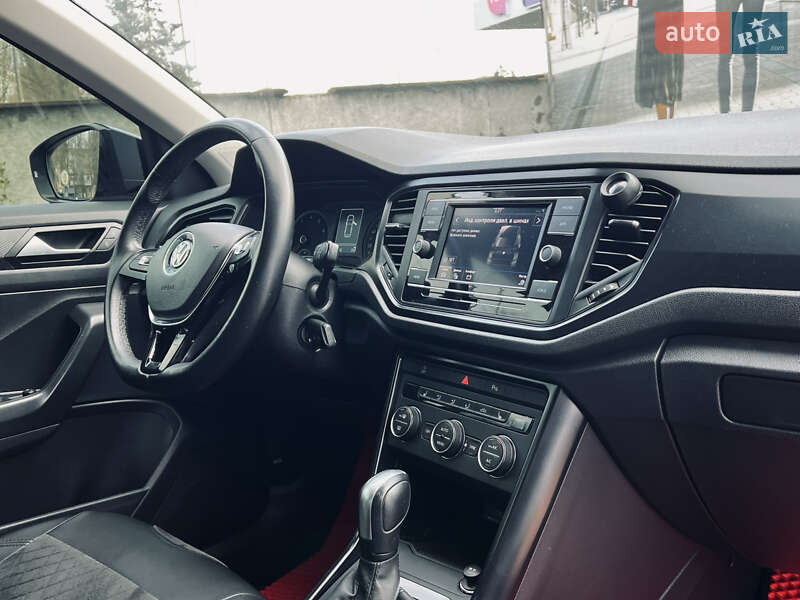 Внедорожник / Кроссовер Volkswagen T-Roc 2019 в Одессе