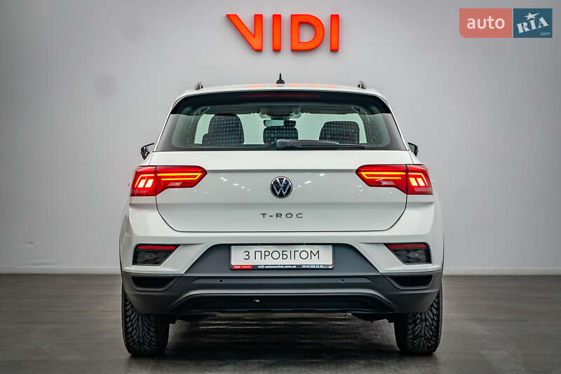 Позашляховик / Кросовер Volkswagen T-Roc 2021 в Києві