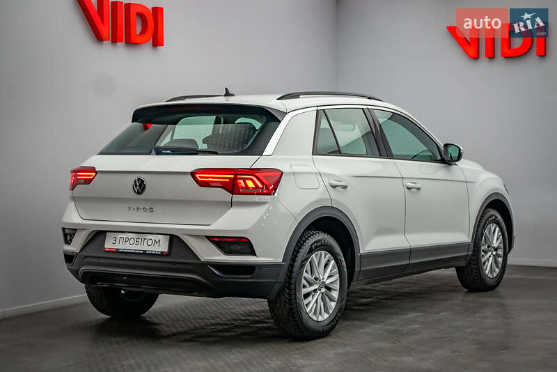 Позашляховик / Кросовер Volkswagen T-Roc 2021 в Києві