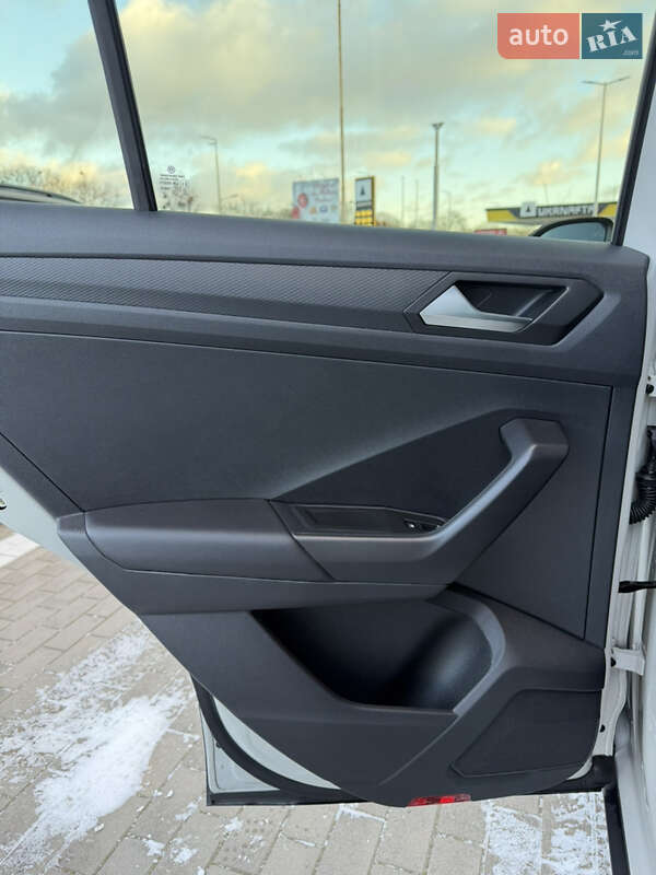 Позашляховик / Кросовер Volkswagen T-Roc 2024 в Києві