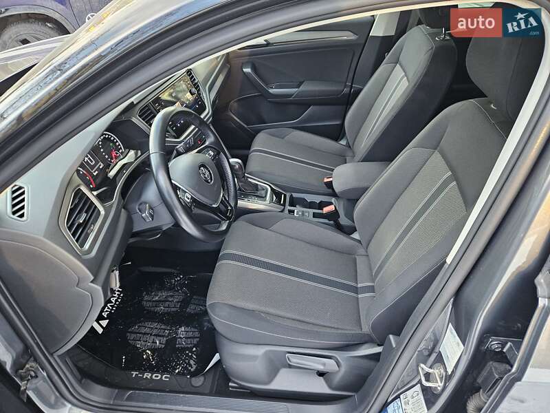 Позашляховик / Кросовер Volkswagen T-Roc 2020 в Києві фото 21 Позашляховик / Кросовер Volkswagen T-Roc 2020 в Києві